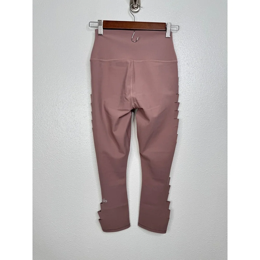 Alo Yoga High-Waist Warrior Leggings Mauve Purple Slashed Cutout Cropped‎ XS